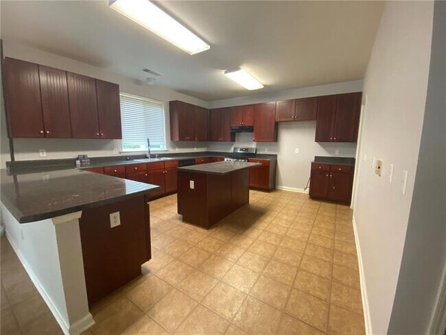 Building Photo - 6208 Park Leaf Walk