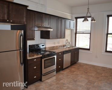 Building Photo - 320 6th St