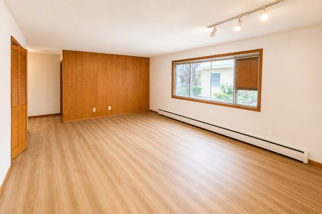 Foto del interior - Lake Point Drive Apartments