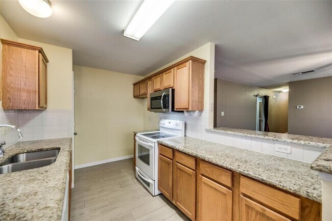 Building Photo - 509 Joyce Way