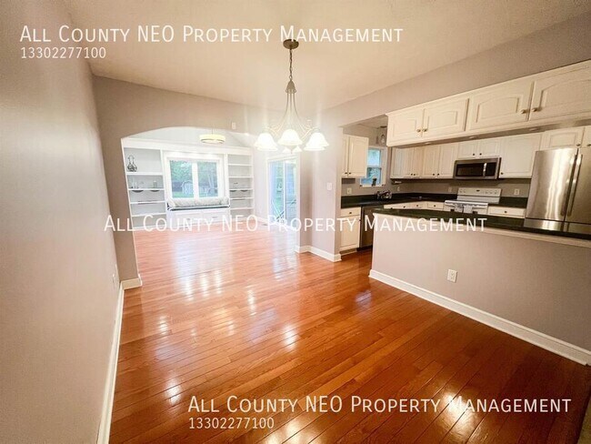 Foto del edificio - 8988 Birchwood Dr