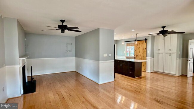 Foto del edificio - 4217 Kincaid Ct