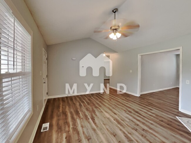 Foto del edificio - 92 Eagle Rock Pl