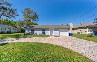 Building Photo - 27100 Pine Ave