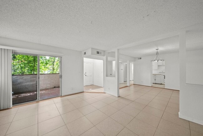 Building Photo - 22647 Margarita Dr