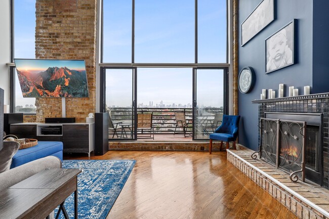 Building Photo - 2614 N Clybourn Ave