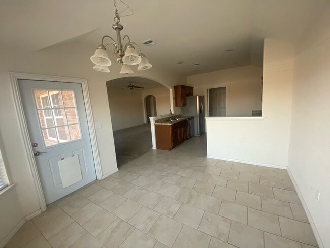 Building Photo - 3609 Scarlet Ln