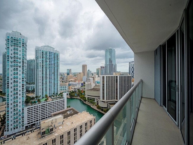 Photo - 485 Brickell Ave (Miami, FL) Apartment