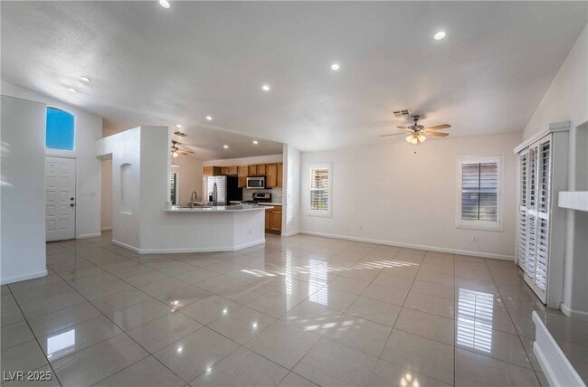 Foto del edificio - 4407 Matinee Ave