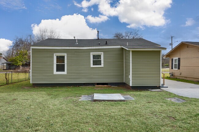 Foto del edificio - 2914 Battle Dr NW