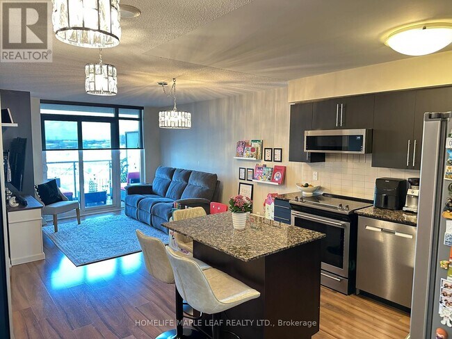 Photo du bâtiment - 330-330 Burnhamthorpe Rd W