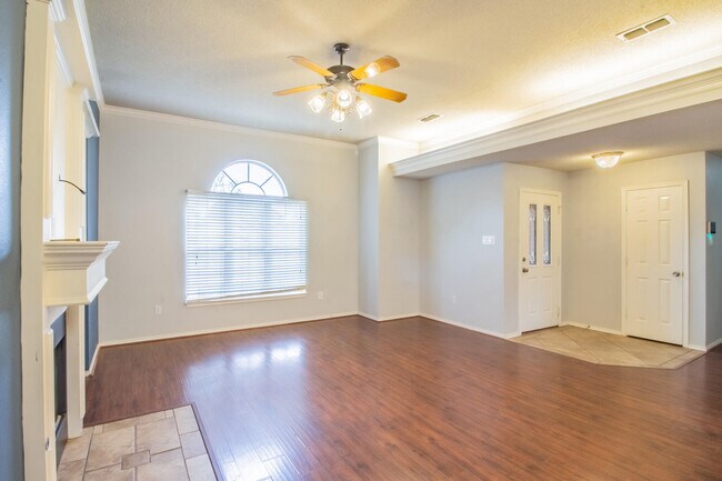 Foto del edificio - 4815 64th St