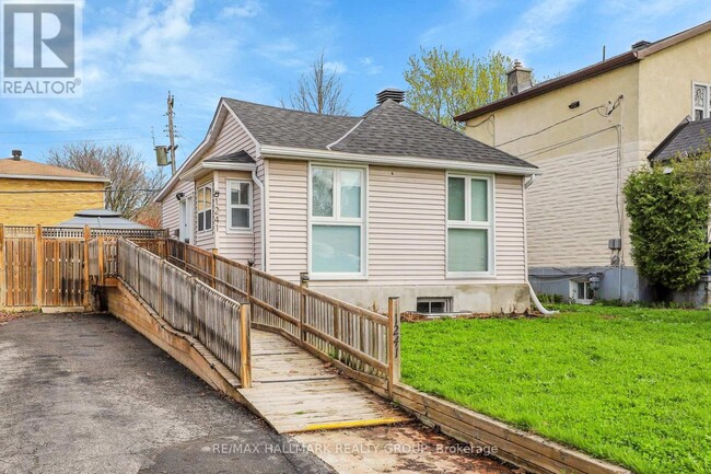 Building Photo - 1241 Emperor Ave