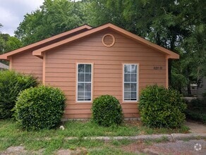 Building Photo - 4208 Chalet Cir NW