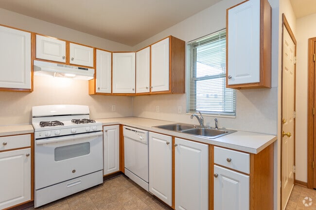Interior Photo - Royal Vista Apartments and Townhomes