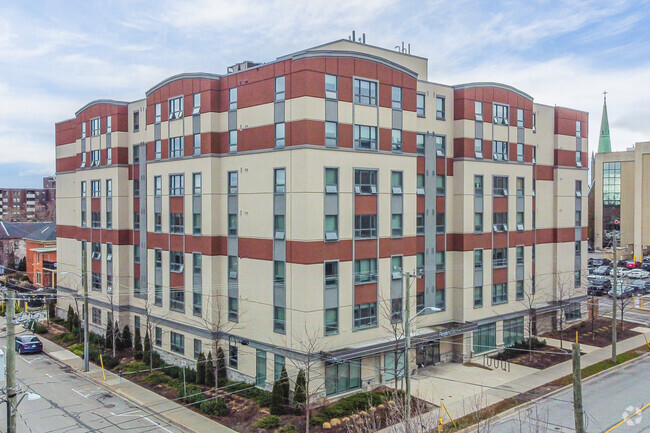 Building Photo - Regent Student Living