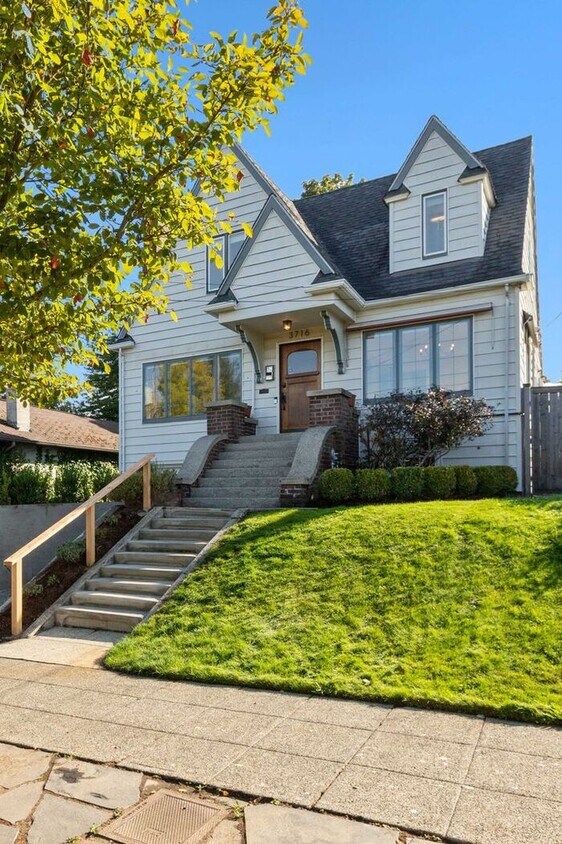Primary Photo - Charming North Admiral Tudor w/ Central AC