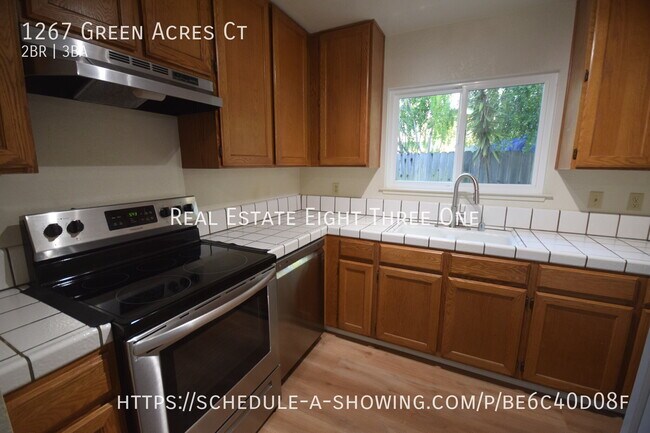 Foto del edificio - 1267 Green Acres Ct