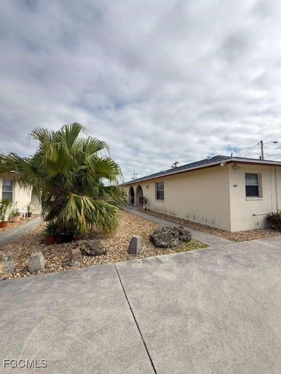 Foto del edificio - 2017 Santa Barbara Blvd