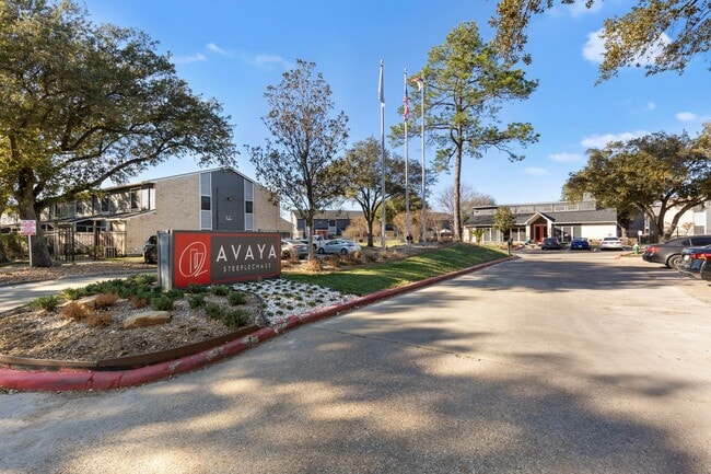 Building Photo - Avaya Steeplechase