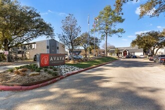 Building Photo - Avaya Steeplechase
