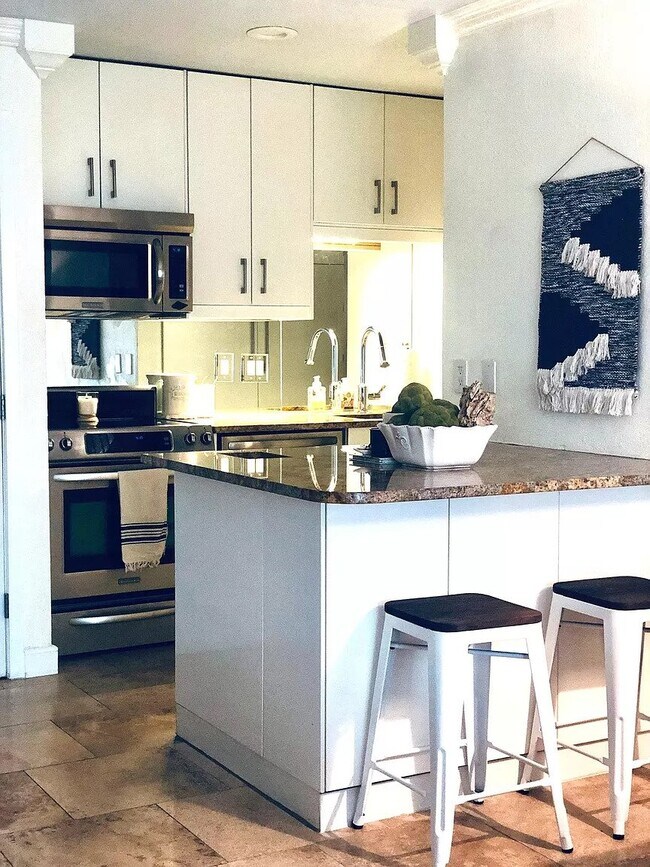 3721 Herschel Ave Unit 104, Dallas, TX 75219 Condo for Rent in Dallas