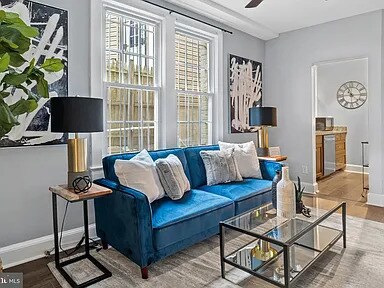 Foto del edificio - 1125 Maryland Ave NE