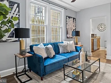 Building Photo - 1125 Maryland Ave NE