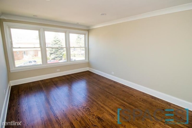 Building Photo - 9049 Bronx Ave