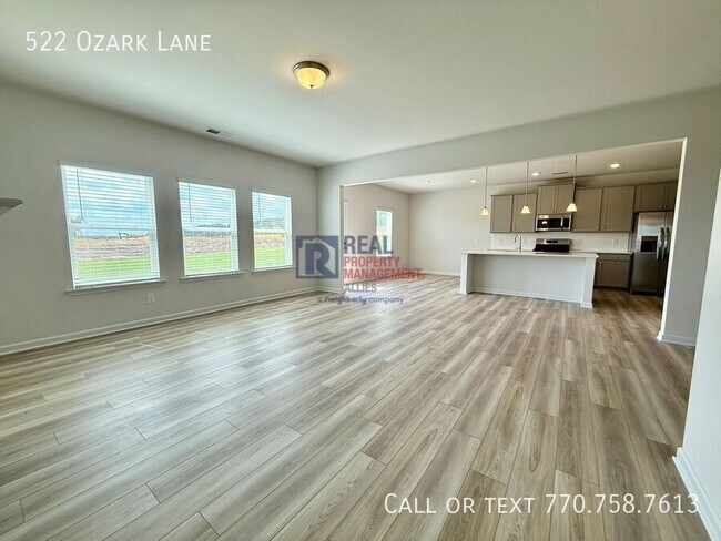 Foto del edificio - 522 Ozark Ln