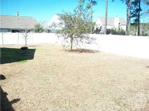 Foto del edificio - 110 Rocking Horse Ln