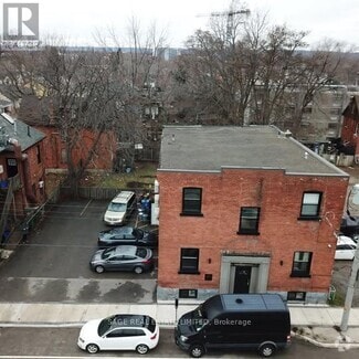 Building Photo - 90-90 Locke St S