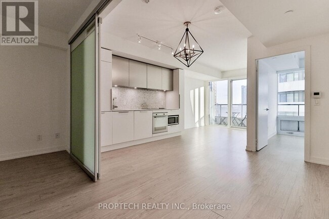 Building Photo - 85 Wood St