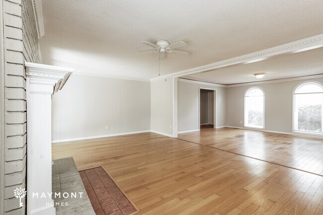 Foto del edificio - 111 Morehead Ct