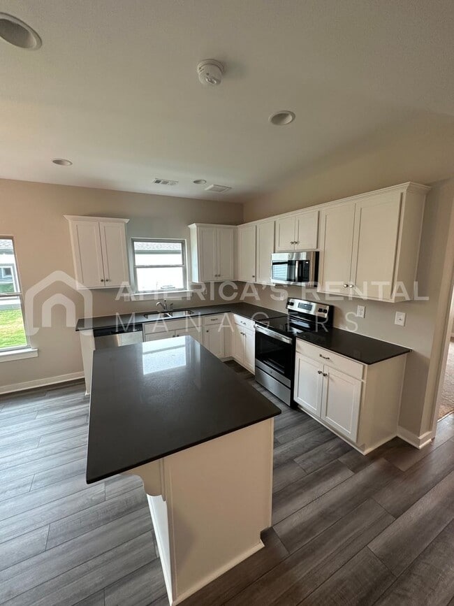 Foto del edificio - Home for Rent in Tuscaloosa, AL!!! Coming Soon!!