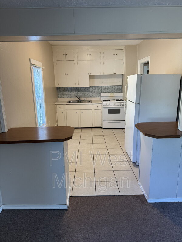 Foto del edificio - 538 Spencer St NE