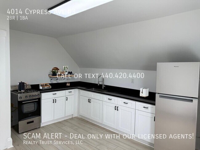 Foto del edificio - 4014 Cypress Ave