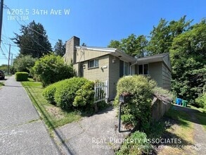 Building Photo - 4205.5 34th Ave W