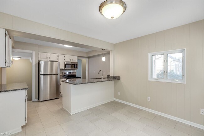 Foto del edificio - 4 br, 3 bath House - 1407 Whitcomb Avenue