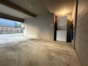 Building Photo - 2721 Kipling St