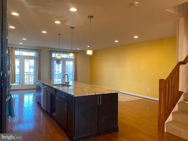 Foto del edificio - 20712 Duxbury Terrace