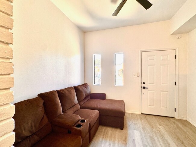 Foto del edificio - 1515 Madison St