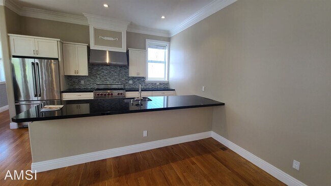 Building Photo - 3 br, 3 bath House - 4553 18th St #A