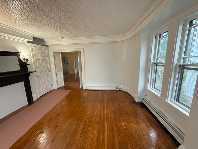 Building Photo - 25 Leyden St