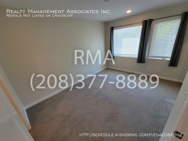 Building Photo - 2292 W Kootenai St