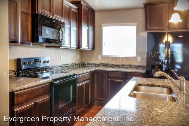 Foto del edificio - 4 br, 3 bath House - 1732 Deep Woods Lane