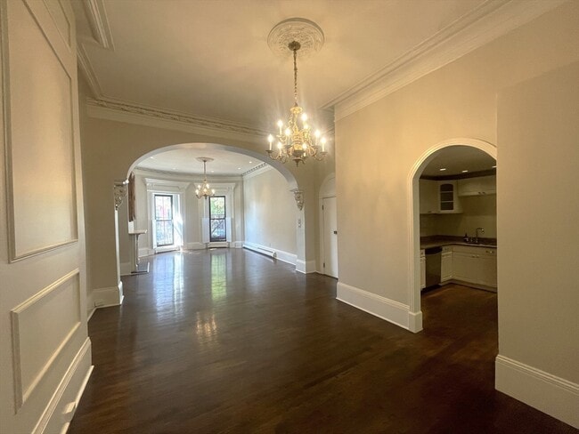 Building Photo - 582 Massachusetts Ave