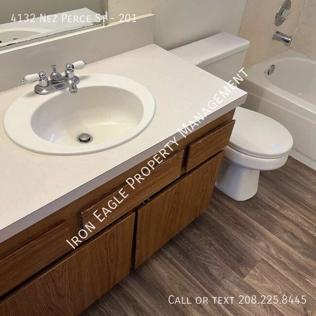 Foto del edificio - 4132 Nez Perce St