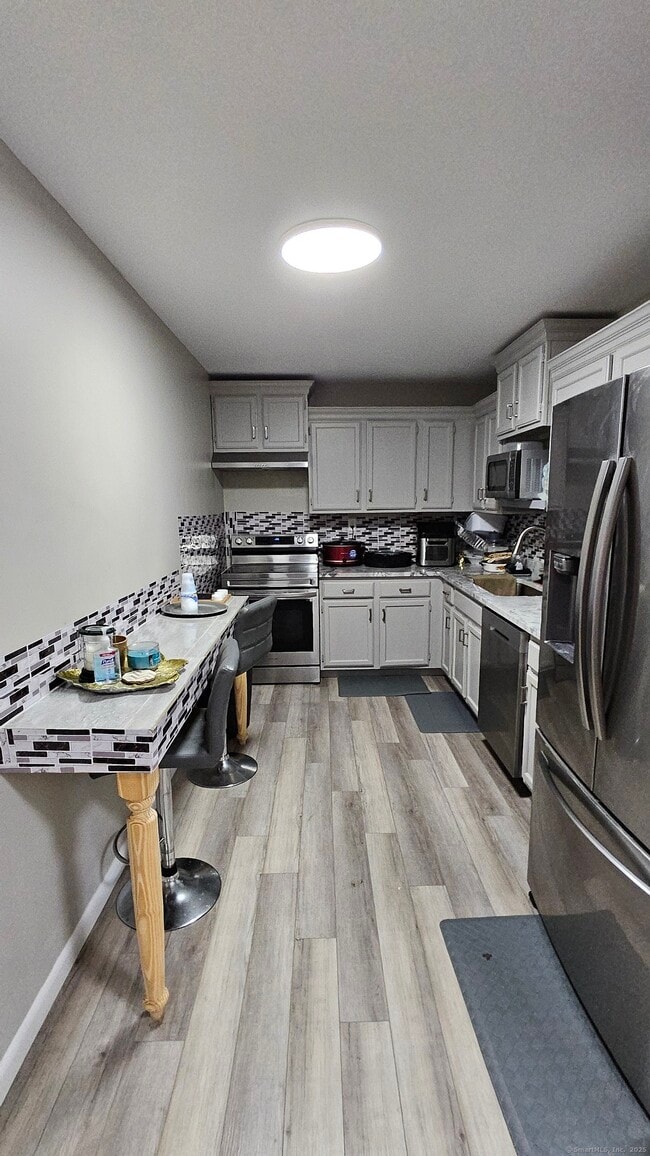 Building Photo - 2310 Cromwell Hills Dr