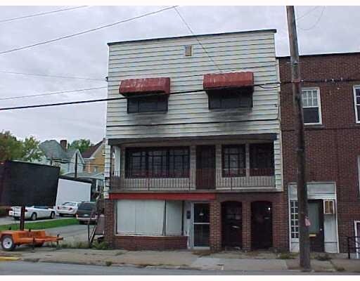Primary Photo - 7 N 4th St
